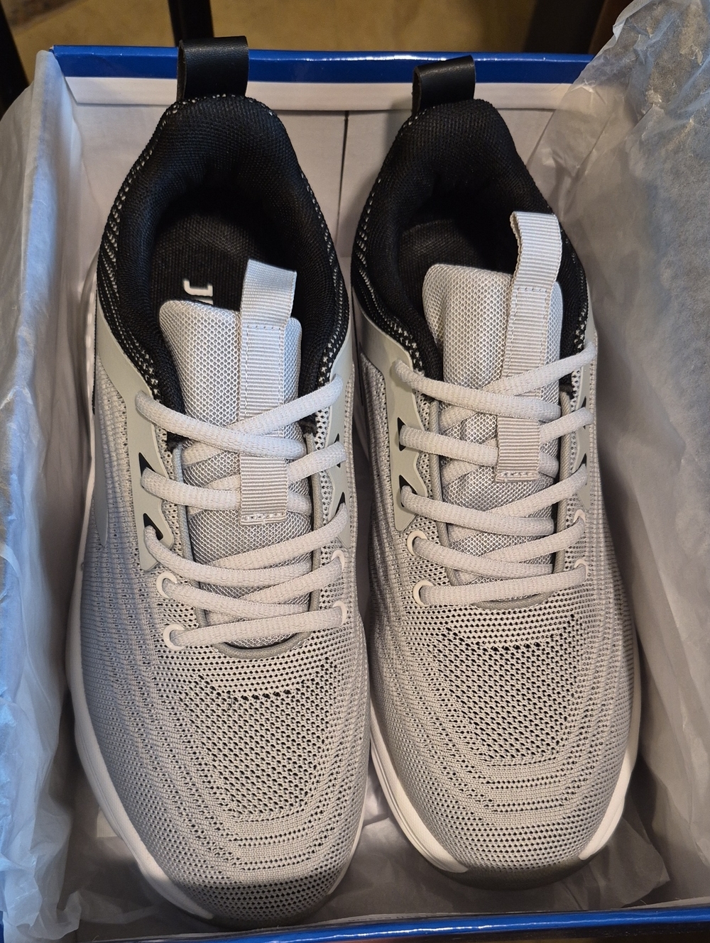 JERKO Men's Lightweight White Knit Sneakers with Black Collar